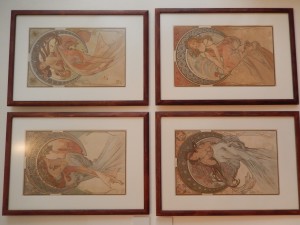 Mucha Graphics